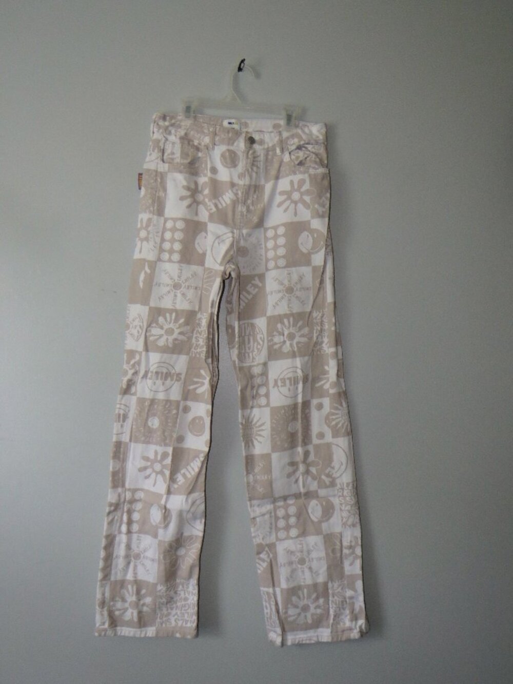 Beige H&M x Smiley Jeans Size 4